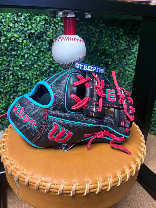 Infielders Glove - Break-In