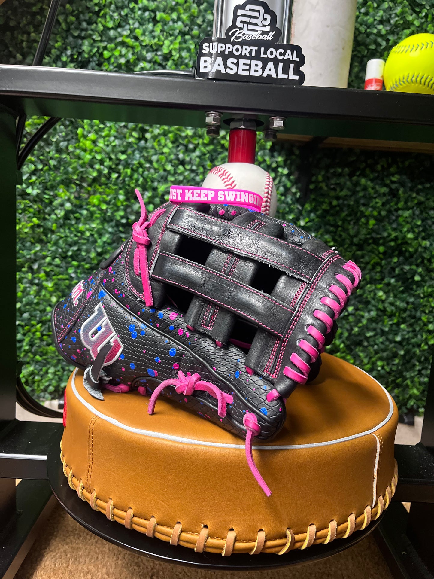 Outfielders Glove - Break-In