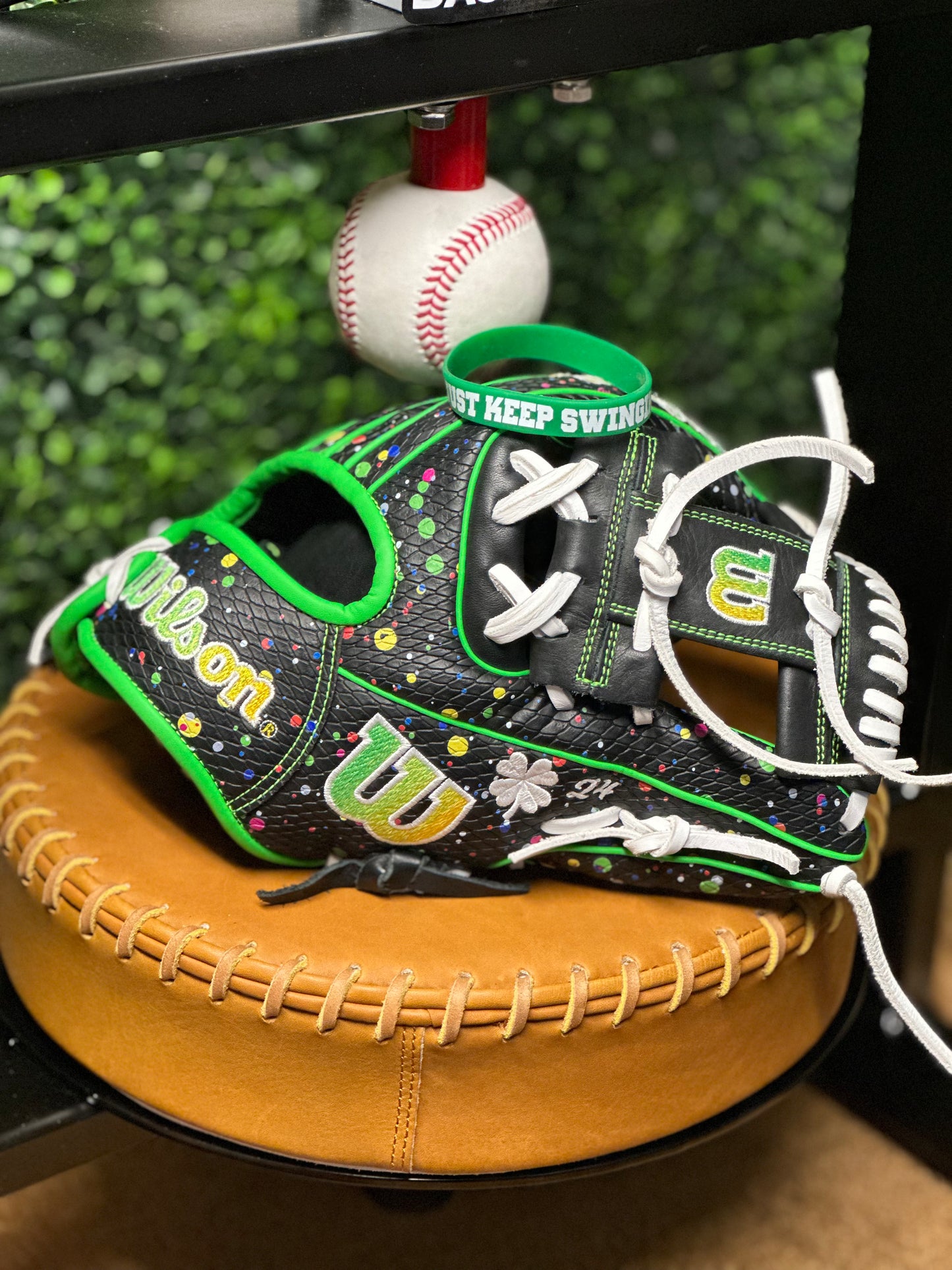 Infielders Glove - Break-In